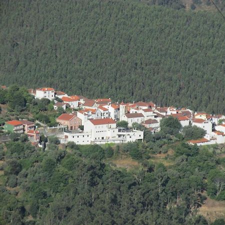 Alojamento Local De Pardieiros Hotel Avô Kültér fotó