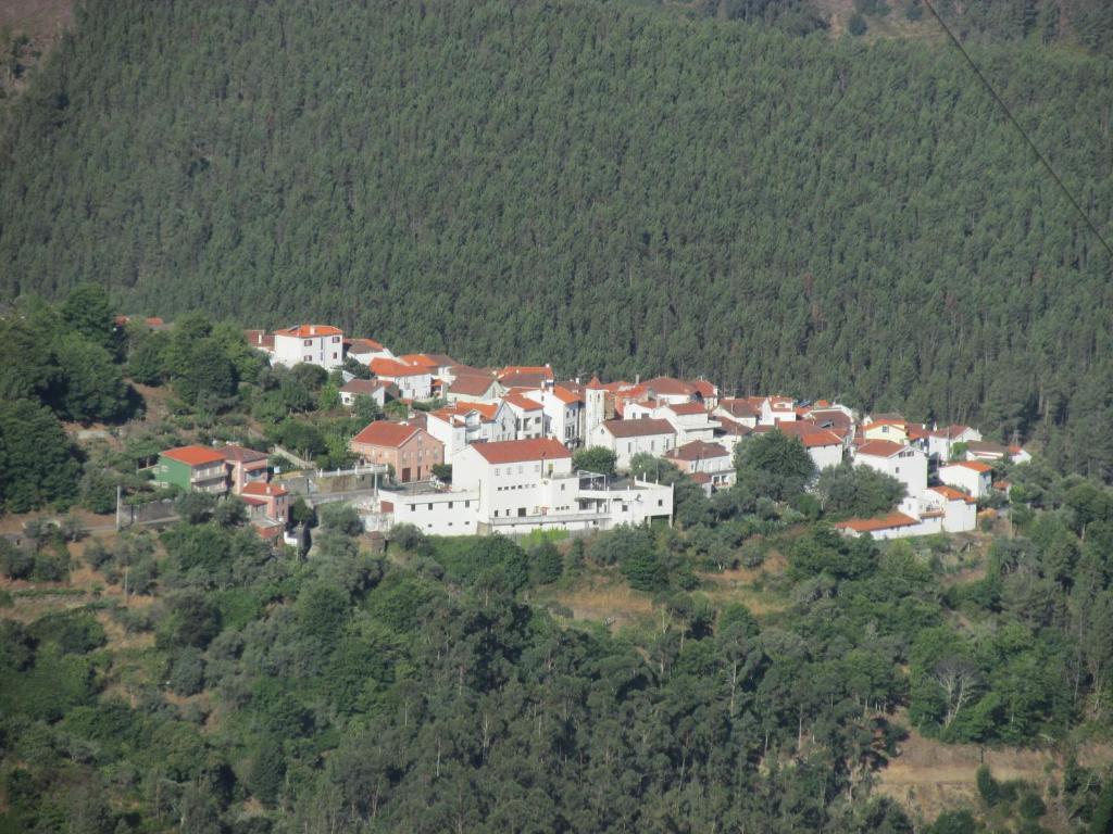 Alojamento Local De Pardieiros Hotel Avô Kültér fotó