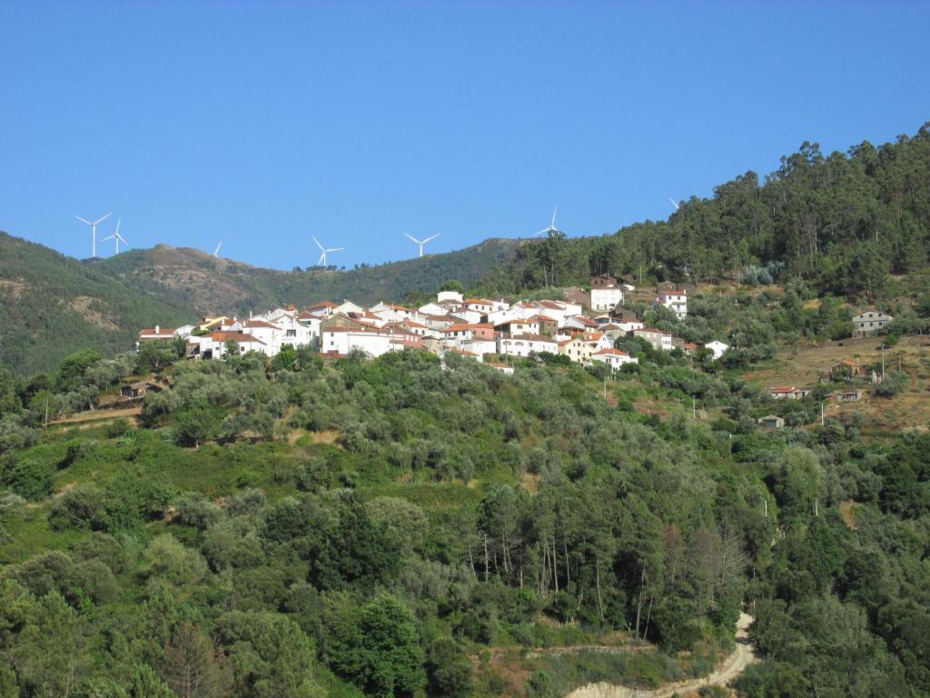 Alojamento Local De Pardieiros Hotel Avô Kültér fotó